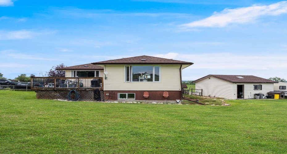 378052 16 Street, Okotoks, Alberta T1S 6A4, 4 Bedrooms Bedrooms, ,3 BathroomsBathrooms,Residential,For Sale,16,A2294152