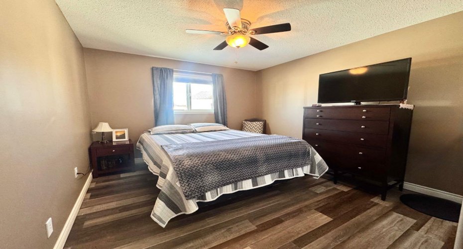 25 Keystone Place, Whitecourt, Alberta T7S0B2, 3 Bedrooms Bedrooms, ,2 BathroomsBathrooms,Mobile,For Sale,Keystone,A2294222