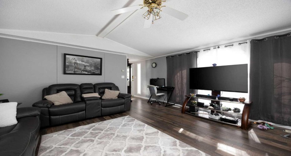 284 Caouette Crescent, Fort McMurray, Alberta T9K2H9, 3 Bedrooms Bedrooms, ,2 BathroomsBathrooms,Residential,For Sale,Caouette,A2294308