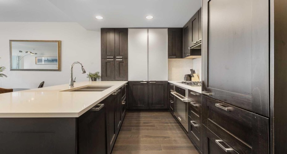 222 Riverfront Avenue, Calgary, Alberta T2P0X2, 2 Bedrooms Bedrooms, ,2 BathroomsBathrooms,Residential,For Sale,Riverfront,A2294318