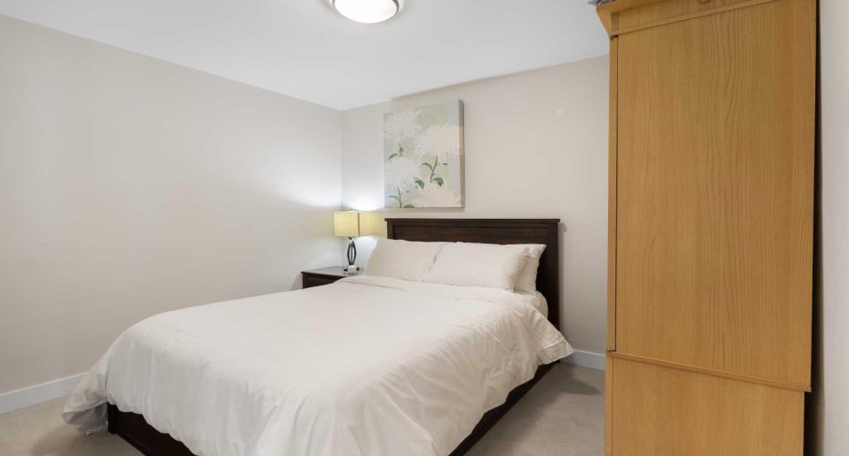 222 Riverfront Avenue, Calgary, Alberta T2P0X2, 2 Bedrooms Bedrooms, ,2 BathroomsBathrooms,Residential,For Sale,Riverfront,A2294318