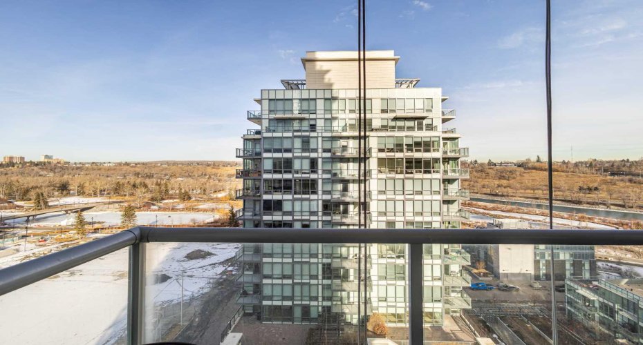 222 Riverfront Avenue, Calgary, Alberta T2P0X2, 2 Bedrooms Bedrooms, ,2 BathroomsBathrooms,Residential,For Sale,Riverfront,A2294318