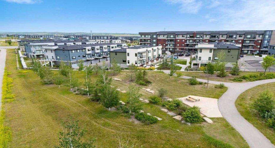 218 Sherwood Square, Calgary, Alberta T3R 0Y2, 3 Bedrooms Bedrooms, ,3 BathroomsBathrooms,Residential,For Sale,Sherwood,A2294322