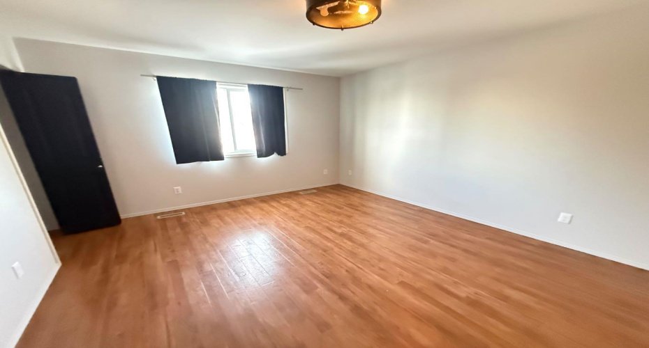 123 Bowman Circle, Sylvan Lake, Alberta T4S 0H7, 3 Bedrooms Bedrooms, ,2 BathroomsBathrooms,Residential,For Sale,Bowman,A2294330