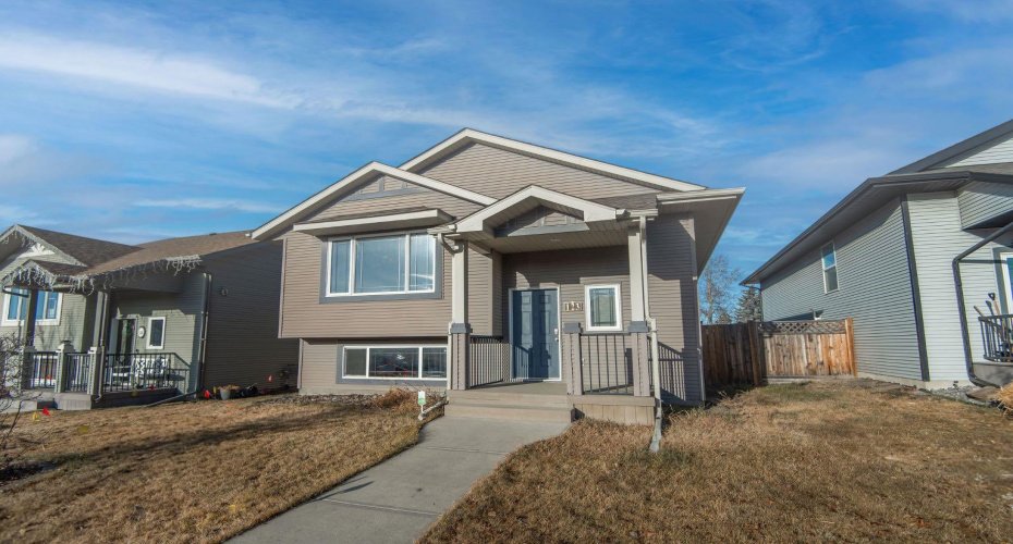 123 Bowman Circle, Sylvan Lake, Alberta T4S 0H7, 3 Bedrooms Bedrooms, ,2 BathroomsBathrooms,Residential,For Sale,Bowman,A2294330
