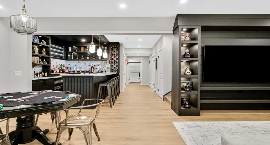 46 Highwood Drive, Okotoks, Alberta T1S5S4, 5 Bedrooms Bedrooms, ,5 BathroomsBathrooms,Residential,For Sale,Highwood,A2294345