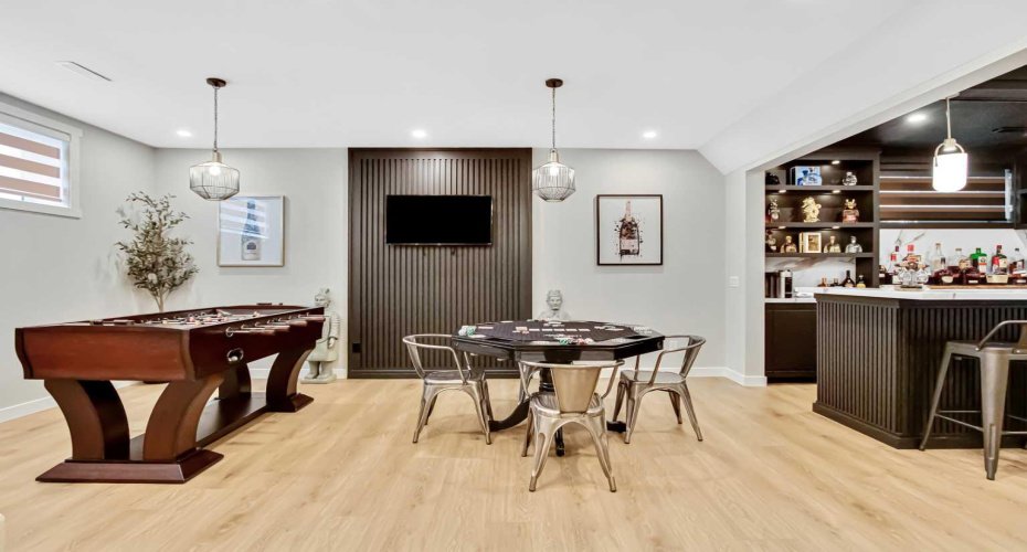 46 Highwood Drive, Okotoks, Alberta T1S5S4, 5 Bedrooms Bedrooms, ,5 BathroomsBathrooms,Residential,For Sale,Highwood,A2294345