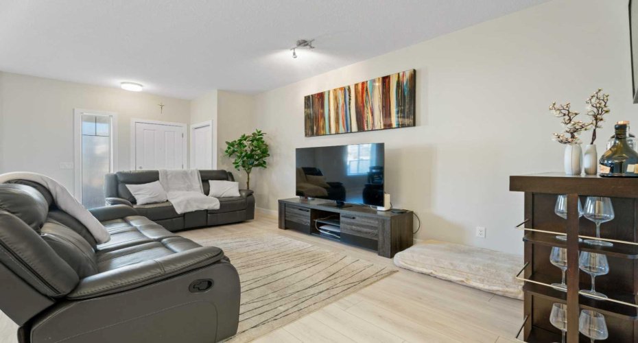 1191 Channelside Drive, Airdrie, Alberta T4B 4L3, 2 Bedrooms Bedrooms, ,3 BathroomsBathrooms,Residential,For Sale,Channelside,A2294349