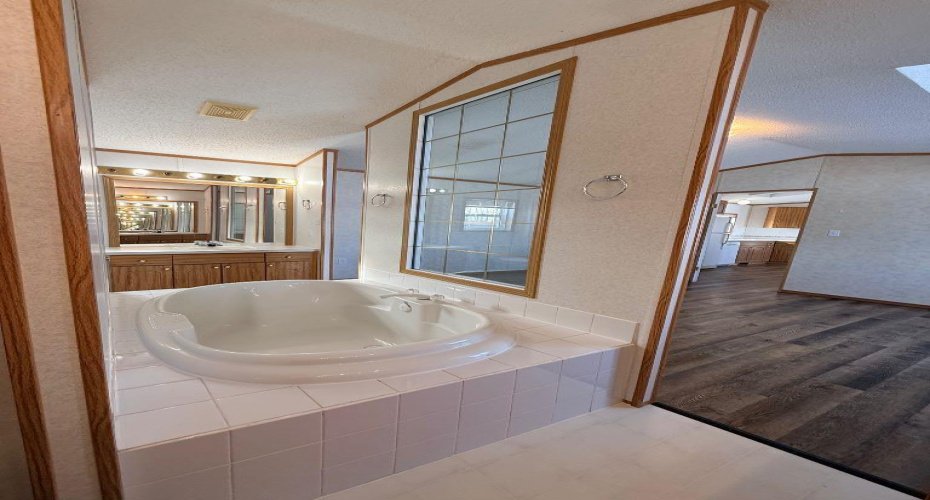 10405 110 Ave, La Crete, Alberta T0H2H0, 3 Bedrooms Bedrooms, ,2 BathroomsBathrooms,Residential,For Sale,110 Ave,A2294359