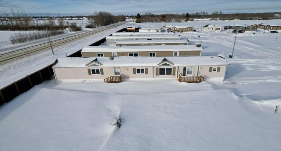 10405 110 Ave, La Crete, Alberta T0H2H0, 3 Bedrooms Bedrooms, ,2 BathroomsBathrooms,Residential,For Sale,110 Ave,A2294359