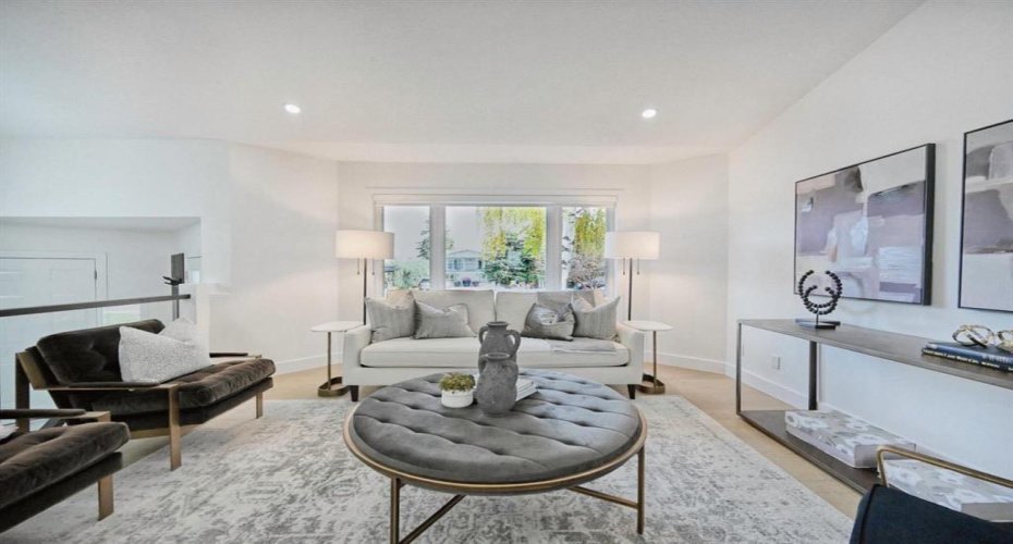 941 west chestermere Drive, Chestermere, Alberta t1x1b7, 4 Bedrooms Bedrooms, ,3 BathroomsBathrooms,Residential,For Sale,west chestermere,A2294360