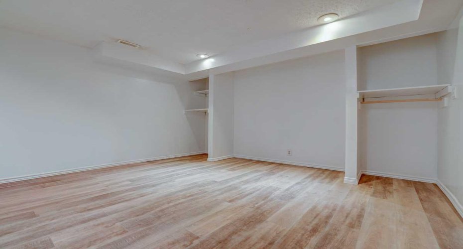 3131 Dover Crescent, Calgary, Alberta T2B 1V4, 3 Bedrooms Bedrooms, ,3 BathroomsBathrooms,Residential,For Sale,Dover,A2294367