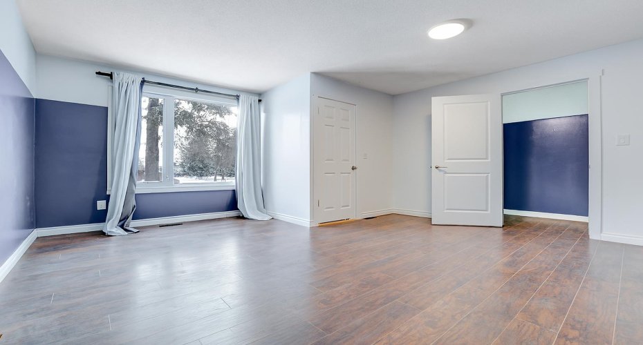 3131 Dover Crescent, Calgary, Alberta T2B 1V4, 3 Bedrooms Bedrooms, ,3 BathroomsBathrooms,Residential,For Sale,Dover,A2294367