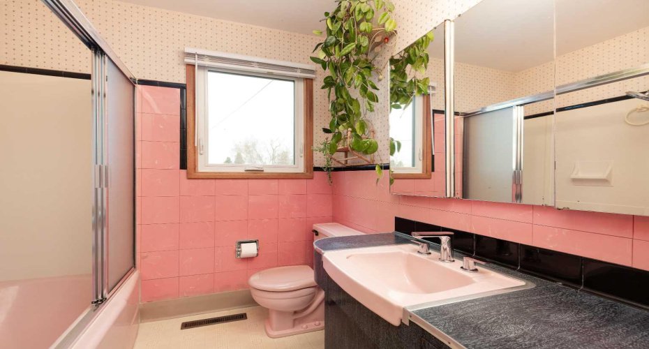 222 27 Street, Lethbridge, Alberta T1J 3R6, 4 Bedrooms Bedrooms, ,2 BathroomsBathrooms,Residential,For Sale,27,A2294375