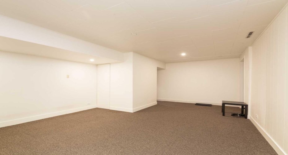 222 27 Street, Lethbridge, Alberta T1J 3R6, 4 Bedrooms Bedrooms, ,2 BathroomsBathrooms,Residential,For Sale,27,A2294375