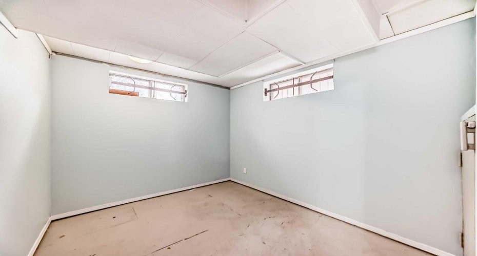 24 Abergale Way, Calgary, Alberta T2A 6H7, 3 Bedrooms Bedrooms, ,2 BathroomsBathrooms,Residential,For Sale,Abergale,A2294384