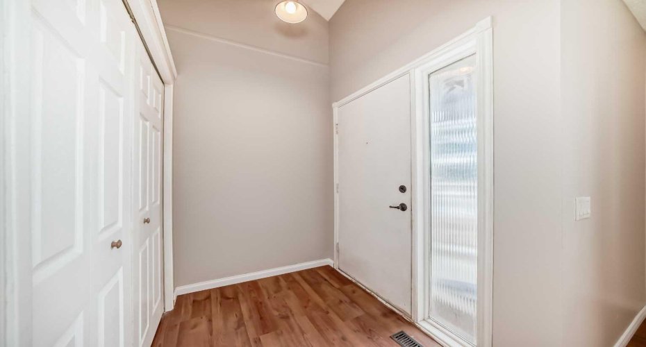 24 Abergale Way, Calgary, Alberta T2A 6H7, 3 Bedrooms Bedrooms, ,2 BathroomsBathrooms,Residential,For Sale,Abergale,A2294384