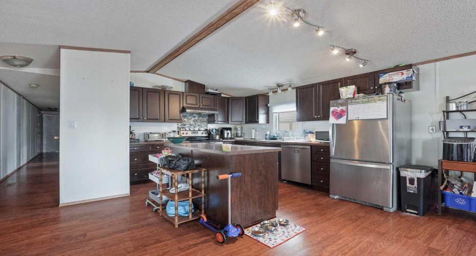 1410 43 Street, Lethbridge, Alberta T1K 3S5, 3 Bedrooms Bedrooms, ,1 BathroomBathrooms,Mobile,For Sale,43,A2294410