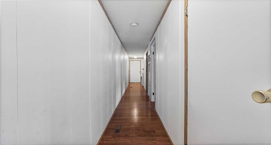 1410 43 Street, Lethbridge, Alberta T1K 3S5, 3 Bedrooms Bedrooms, ,1 BathroomBathrooms,Mobile,For Sale,43,A2294410