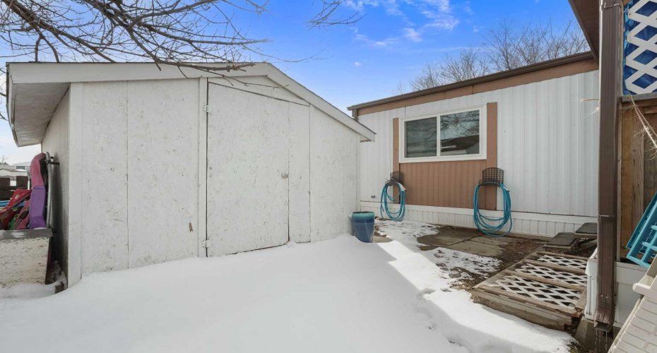 1410 43 Street, Lethbridge, Alberta T1K 3S5, 3 Bedrooms Bedrooms, ,1 BathroomBathrooms,Mobile,For Sale,43,A2294410