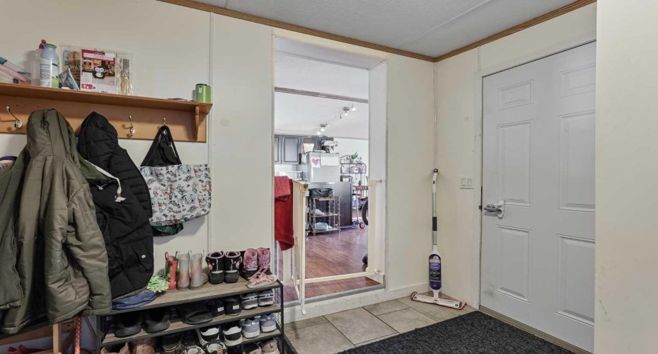 1410 43 Street, Lethbridge, Alberta T1K 3S5, 3 Bedrooms Bedrooms, ,1 BathroomBathrooms,Mobile,For Sale,43,A2294410