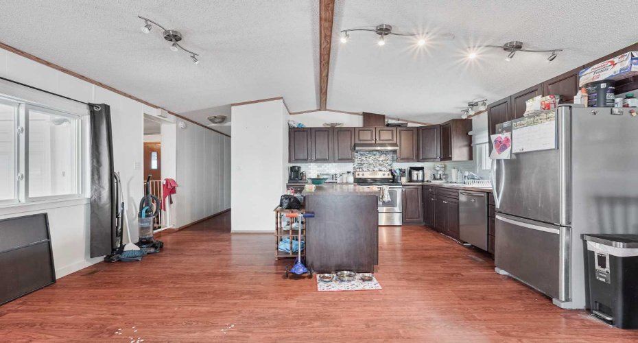 1410 43 Street, Lethbridge, Alberta T1K 3S5, 3 Bedrooms Bedrooms, ,1 BathroomBathrooms,Mobile,For Sale,43,A2294410