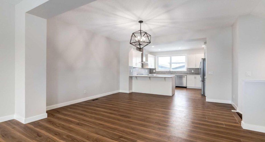 124 Belmont Boulevard, Calgary, Alberta T2X 4W1, 4 Bedrooms Bedrooms, ,4 BathroomsBathrooms,Residential,For Sale,Belmont,A2294415