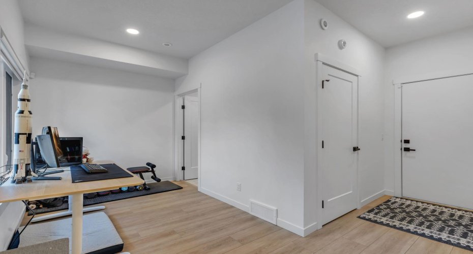 213 Greenbriar Common, Calgary, Alberta T3B6J3, 3 Bedrooms Bedrooms, ,4 BathroomsBathrooms,Residential,For Sale,Greenbriar,A2294428