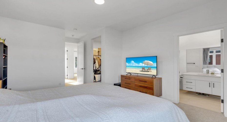 213 Greenbriar Common, Calgary, Alberta T3B6J3, 3 Bedrooms Bedrooms, ,4 BathroomsBathrooms,Residential,For Sale,Greenbriar,A2294428