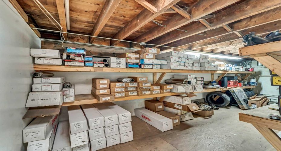 674 17 Street, Medicine Hat, Alberta T1A 4X7, ,Commercial,For Sale,17,A2294431