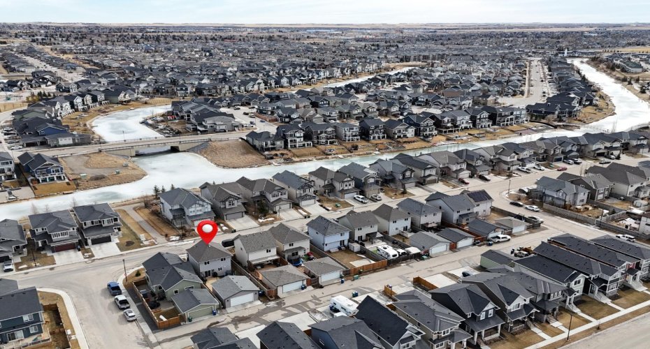 Direct Access to Canals!