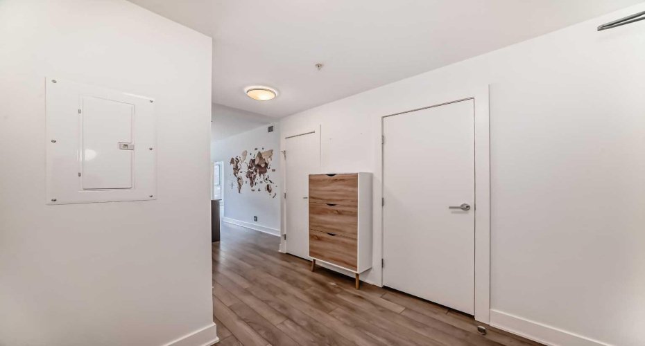 550 Riverfront Avenue, Calgary, Alberta T2G 1E5, 1 Bedroom Bedrooms, ,2 BathroomsBathrooms,Residential,For Sale,Riverfront,A2294449