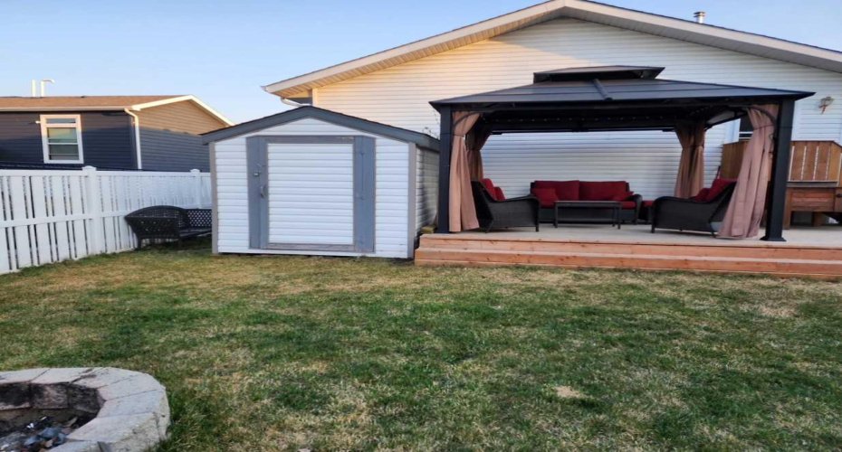 18 Jackson Place, Whitecourt, Alberta T7S 1T7, 3 Bedrooms Bedrooms, ,2 BathroomsBathrooms,Residential,For Sale,Jackson,A2294461