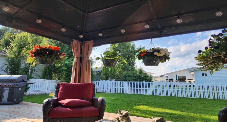 18 Jackson Place, Whitecourt, Alberta T7S 1T7, 3 Bedrooms Bedrooms, ,2 BathroomsBathrooms,Residential,For Sale,Jackson,A2294461