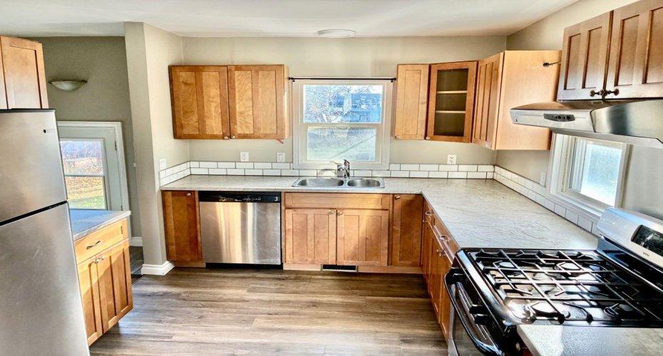 10113 108 Avenue, Grande Prairie, Alberta T8V 1P2, 2 Bedrooms Bedrooms, ,1 BathroomBathrooms,Residential,For Sale,108,A2294467