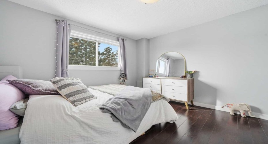2117 16 Street, Calgary, Alberta T2T4E5, 1 Bedroom Bedrooms, ,1 BathroomBathrooms,Residential,For Sale,16,A2294470