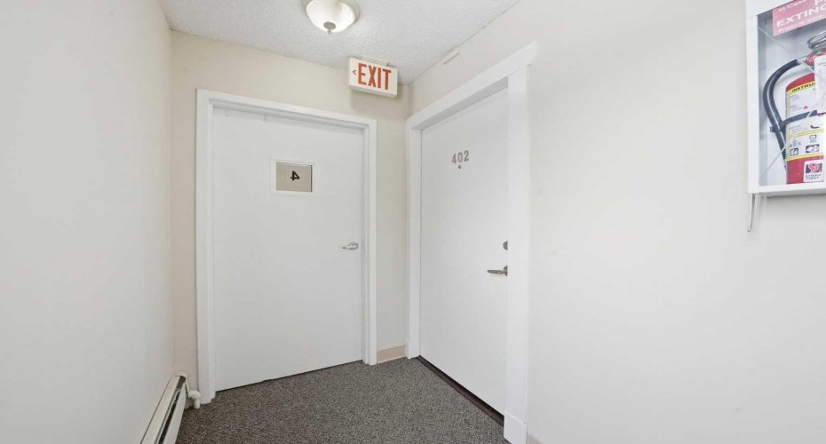 2117 16 Street, Calgary, Alberta T2T4E5, 1 Bedroom Bedrooms, ,1 BathroomBathrooms,Residential,For Sale,16,A2294470