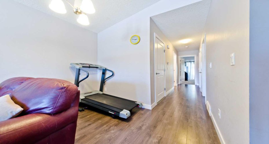 1141 35 Street, Calgary, Alberta T2A 1A7, 6 Bedrooms Bedrooms, ,4 BathroomsBathrooms,Residential,For Sale,35,A2294495