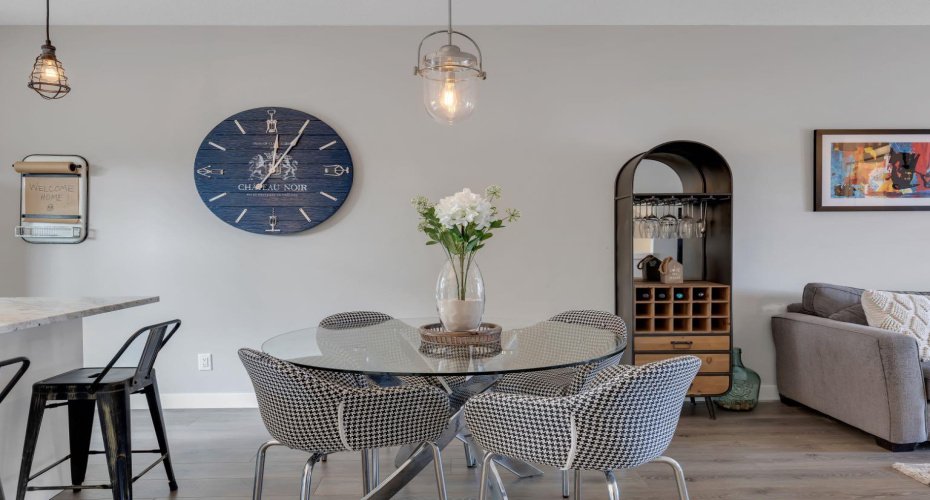 11 Sage Bluff Gate, Calgary, Alberta T3R 1T5, 2 Bedrooms Bedrooms, ,3 BathroomsBathrooms,Residential,For Sale,Sage Bluff,A2294497