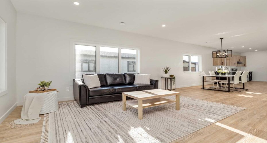 7038 48 Street, Taber, Alberta T1G 0G7, 3 Bedrooms Bedrooms, ,2 BathroomsBathrooms,Residential,For Sale,48,A2294511