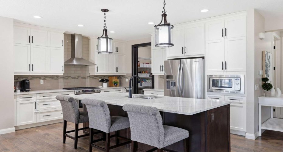 113 Kinniburgh Way, Chestermere, Alberta T1X 0R8, 4 Bedrooms Bedrooms, ,4 BathroomsBathrooms,Residential,For Sale,Kinniburgh,A2294516