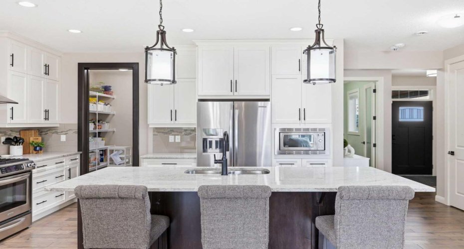 113 Kinniburgh Way, Chestermere, Alberta T1X 0R8, 4 Bedrooms Bedrooms, ,4 BathroomsBathrooms,Residential,For Sale,Kinniburgh,A2294516