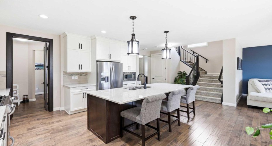 113 Kinniburgh Way, Chestermere, Alberta T1X 0R8, 4 Bedrooms Bedrooms, ,4 BathroomsBathrooms,Residential,For Sale,Kinniburgh,A2294516