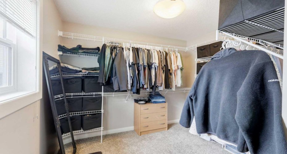 113 Kinniburgh Way, Chestermere, Alberta T1X 0R8, 4 Bedrooms Bedrooms, ,4 BathroomsBathrooms,Residential,For Sale,Kinniburgh,A2294516