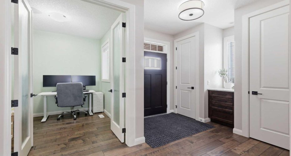 113 Kinniburgh Way, Chestermere, Alberta T1X 0R8, 4 Bedrooms Bedrooms, ,4 BathroomsBathrooms,Residential,For Sale,Kinniburgh,A2294516