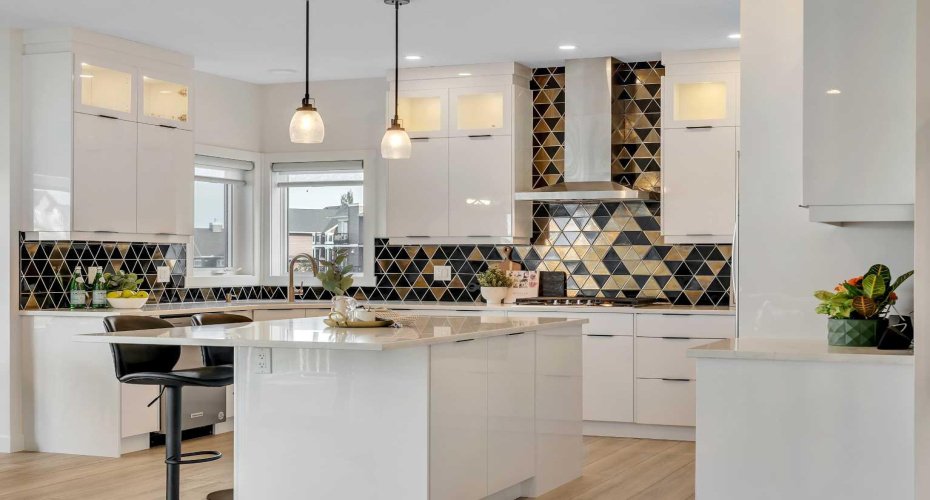 1315 Bayside Drive, Airdrie, Alberta T4B4G7, 6 Bedrooms Bedrooms, ,4 BathroomsBathrooms,Residential,For Sale,Bayside,A2294551