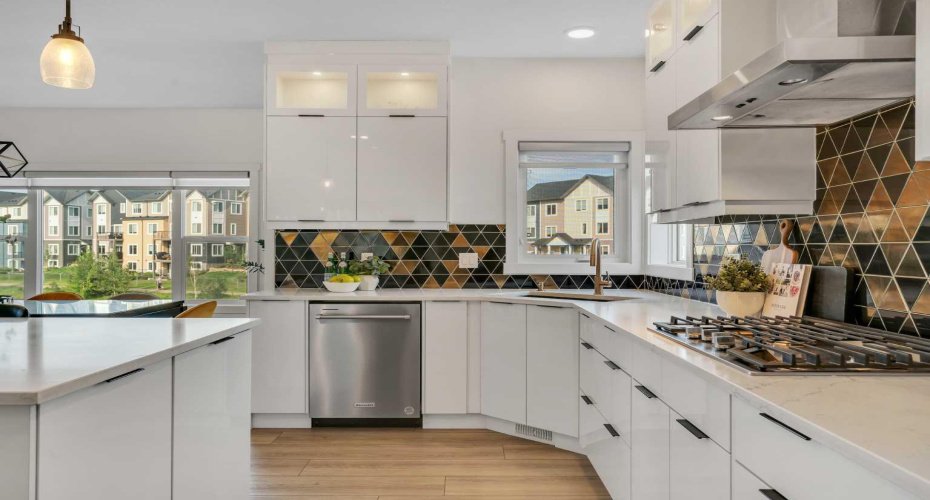 1315 Bayside Drive, Airdrie, Alberta T4B4G7, 6 Bedrooms Bedrooms, ,4 BathroomsBathrooms,Residential,For Sale,Bayside,A2294551