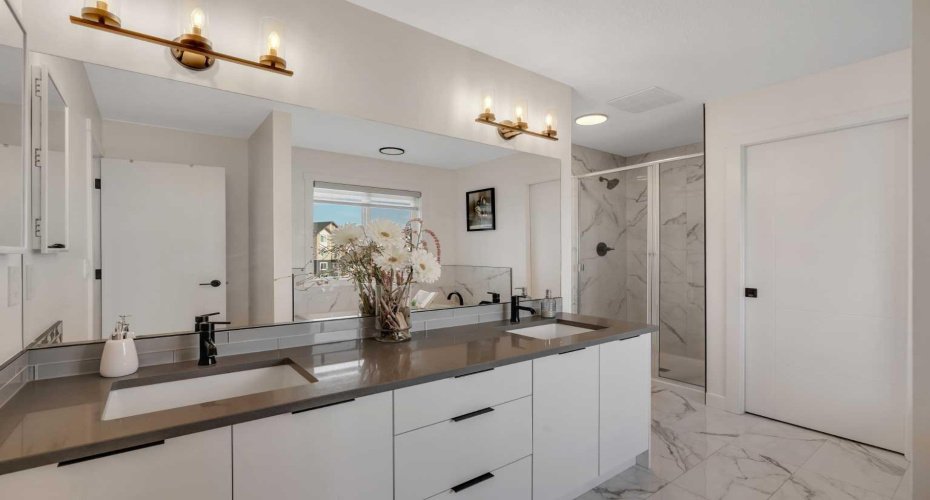 1315 Bayside Drive, Airdrie, Alberta T4B4G7, 6 Bedrooms Bedrooms, ,4 BathroomsBathrooms,Residential,For Sale,Bayside,A2294551