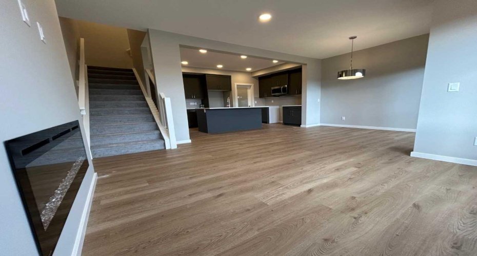 374 Heritage Boulevard, Cochrane, Alberta T4C0L3, 3 Bedrooms Bedrooms, ,3 BathroomsBathrooms,Residential,For Sale,Heritage,A2294557