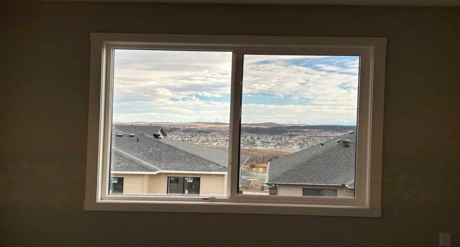 374 Heritage Boulevard, Cochrane, Alberta T4C0L3, 3 Bedrooms Bedrooms, ,3 BathroomsBathrooms,Residential,For Sale,Heritage,A2294557